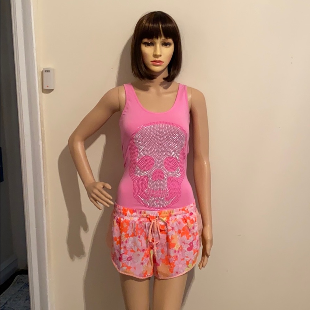 NWT!!! Pink scull top